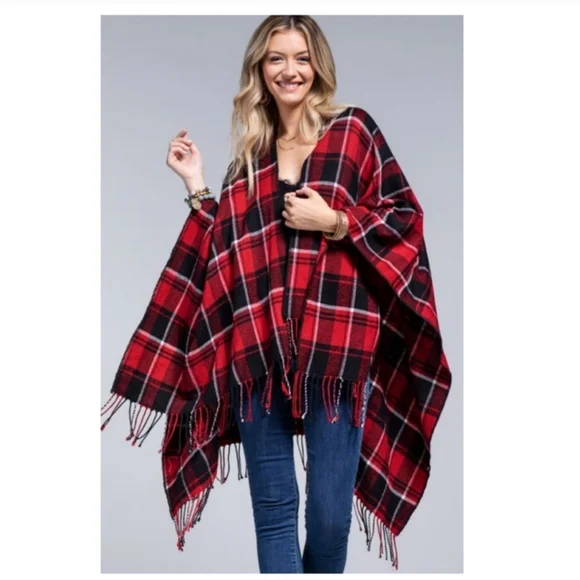 Soft Buffalo Plaid Ruana Poncho - Picture 3 of 7